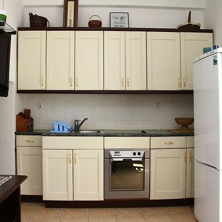 Holiday Home Blaz Primošten Стая снимка
