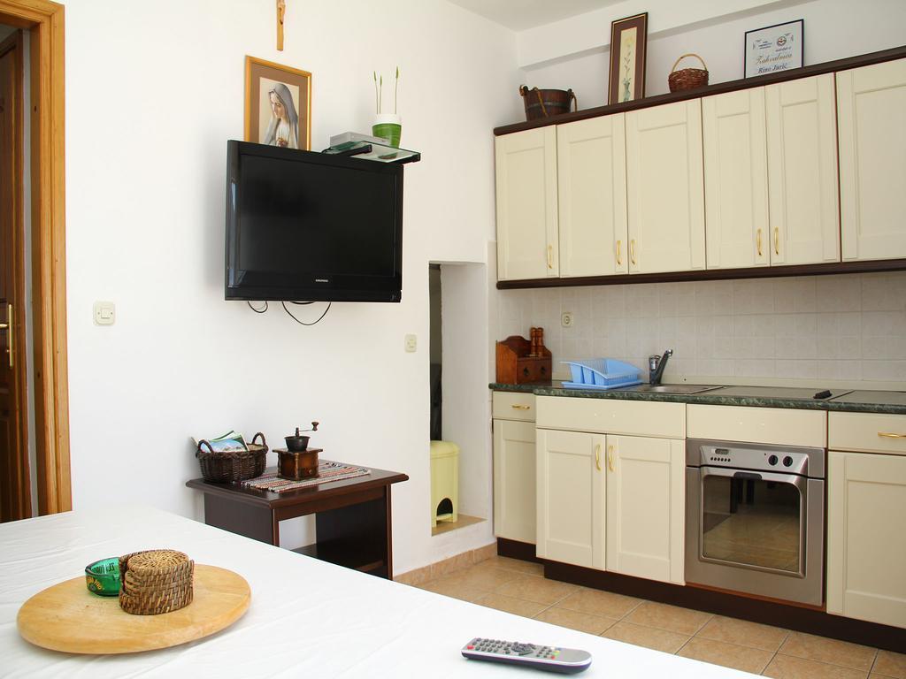 Holiday Home Blaz Primošten Стая снимка