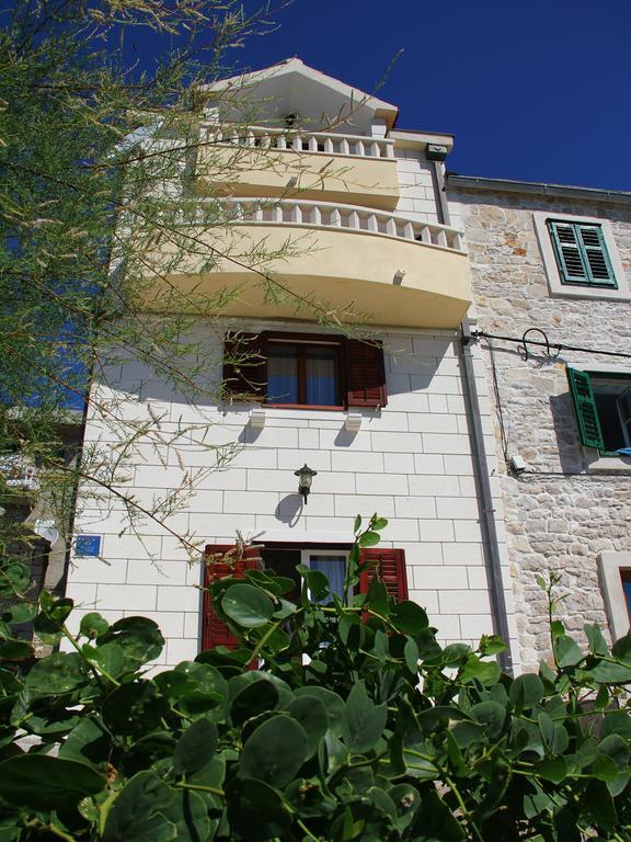 Holiday Home Blaz Primošten Стая снимка